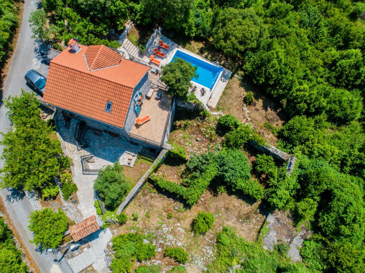 Villa Toscana With A Pool Tivat Exterior photo