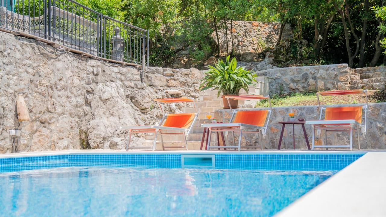Villa Toscana With A Pool Tivat Exterior photo