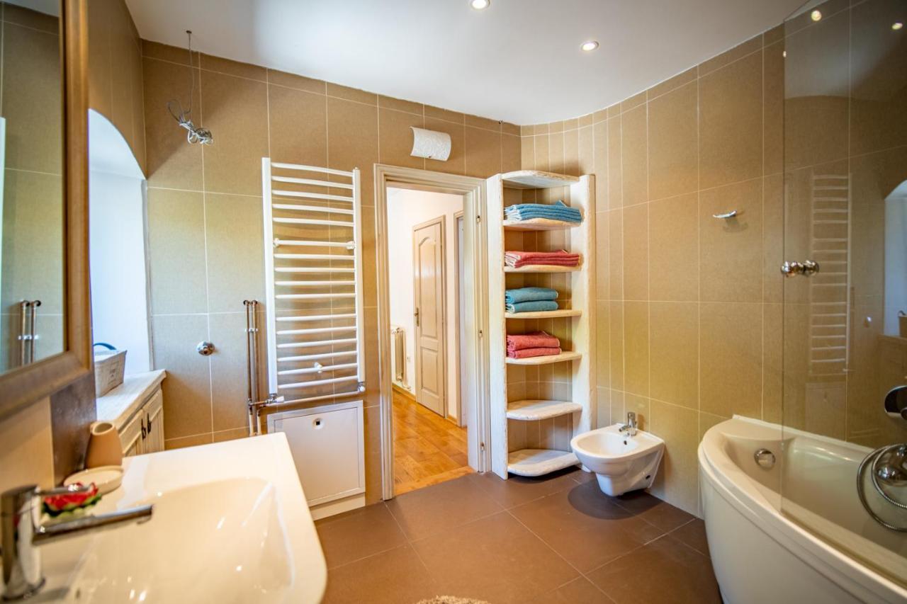 Villa Toscana With A Pool Tivat Exterior photo